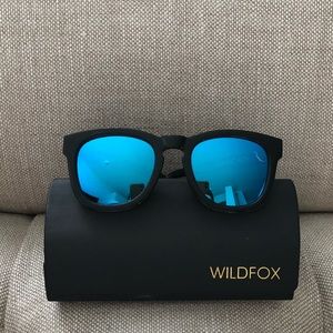 WILDFOX SUNGLASSES